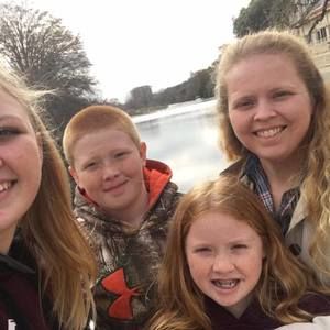 Meet your Posher, Krisha